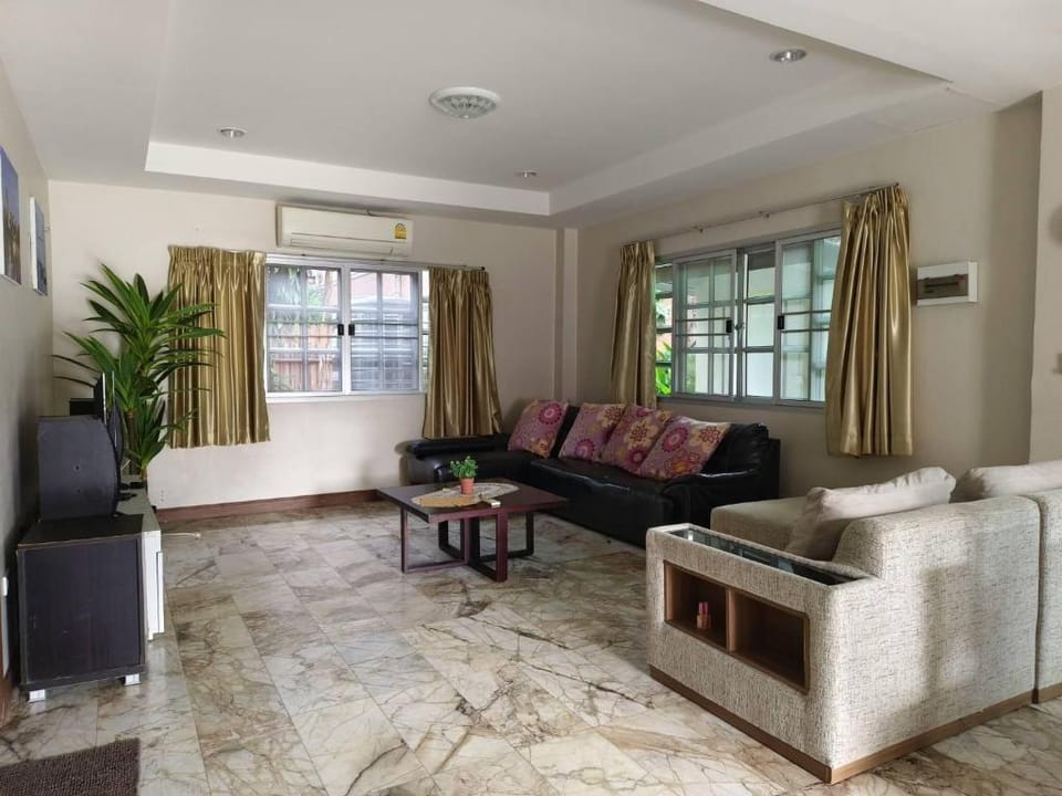 Arm Casa Pool Villa Villa in Pattaya City