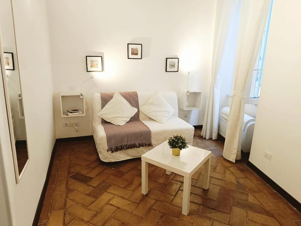 Piccolo Trevi Suites Bed and Breakfast in Rome