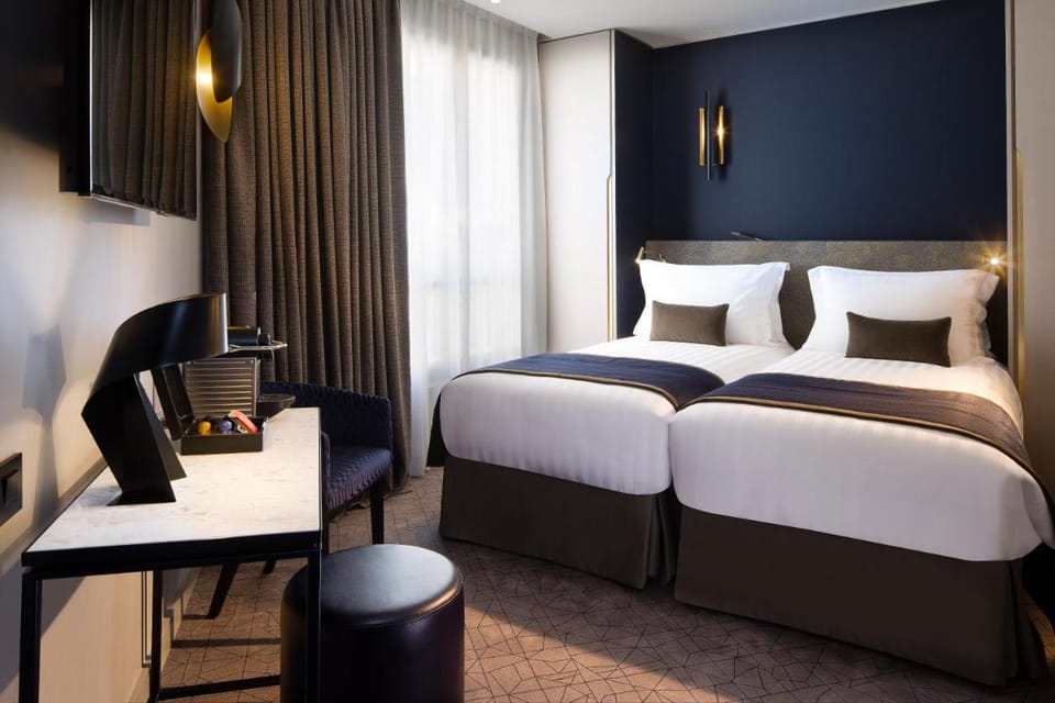 Hotel Le 10 BIS Hotel in Paris
