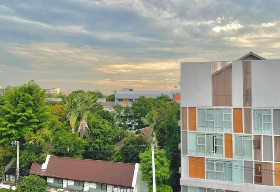 Bakeroom Hostel Hotel in Chiang Mai