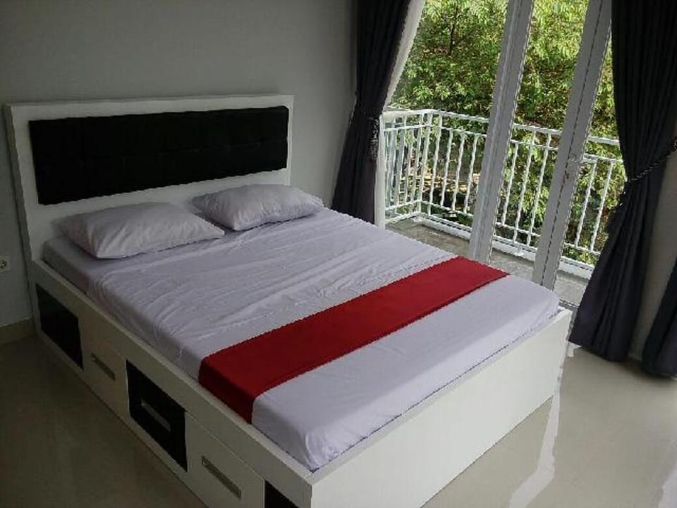 Mahoni Homestay Vacation rental in Special Region of Yogyakarta