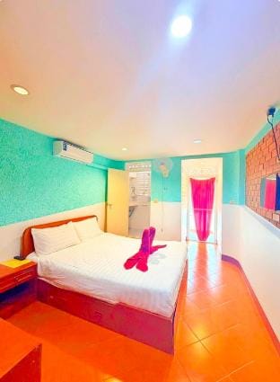 Suki Palm  Bed and Breakfast in Chalong
