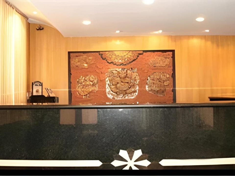 Hotel Bombay Tiffanys Hotel in Mysuru