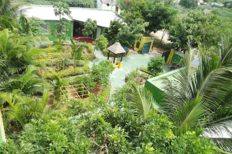Sunshine Guest House Hotel in Tamil Nadu