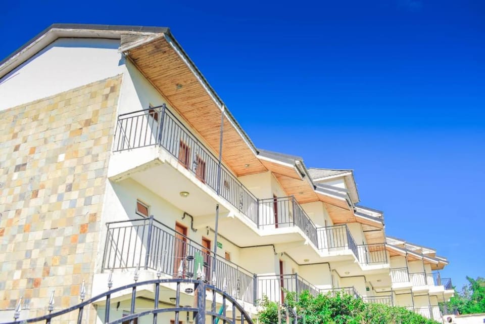 Golden Gates Hotel. Hotel in Kenya