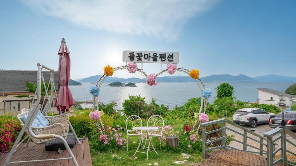 Yeosu Dulggot  Pension Bed and Breakfast in South Korea
