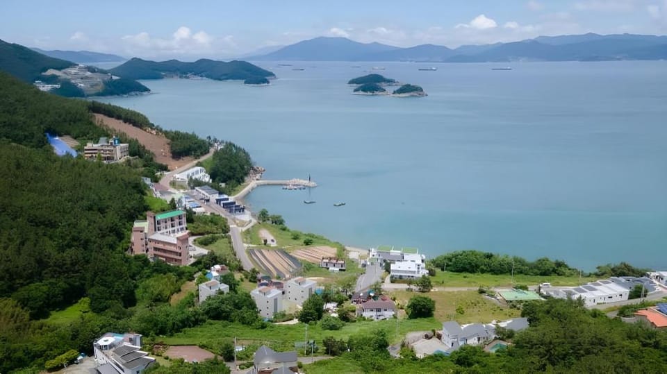 Yeosu Dulggot  Pension Bed and Breakfast in South Korea