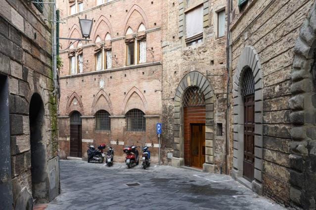 Rinidia - Siena Centro Apartment in Siena