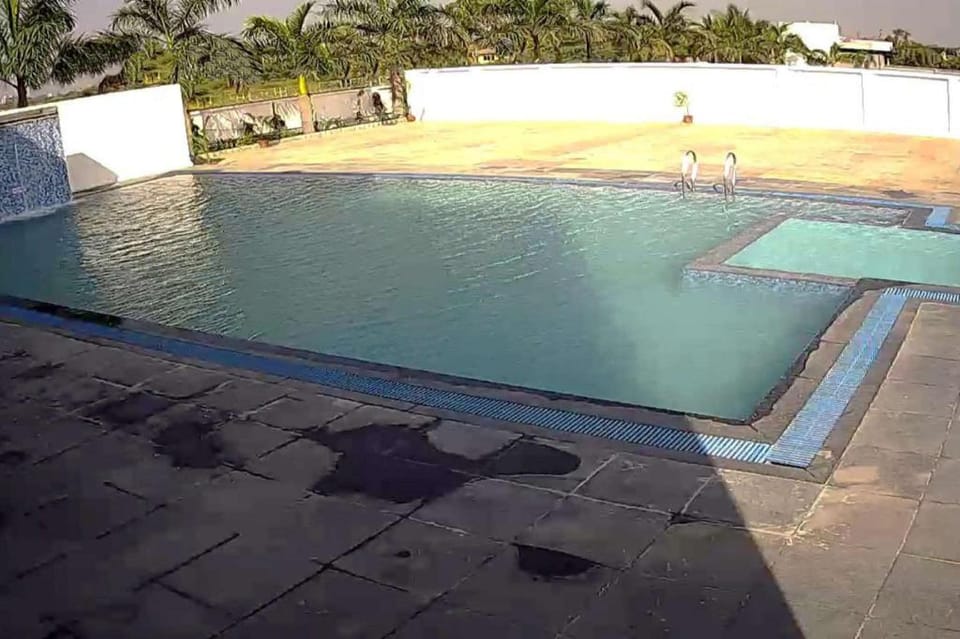Comfort Inn Donil Vadodara Hotel in Vadodara