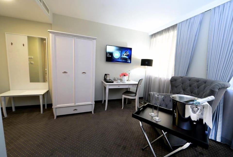 Alexandar Square Boutique Hotel Hotel in Skopje