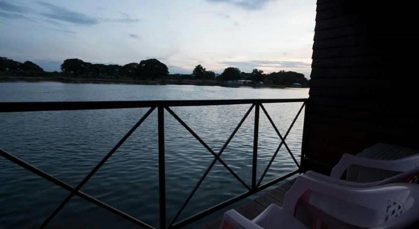 VN Guesthouse Kanchanaburi Hotel in Thailand