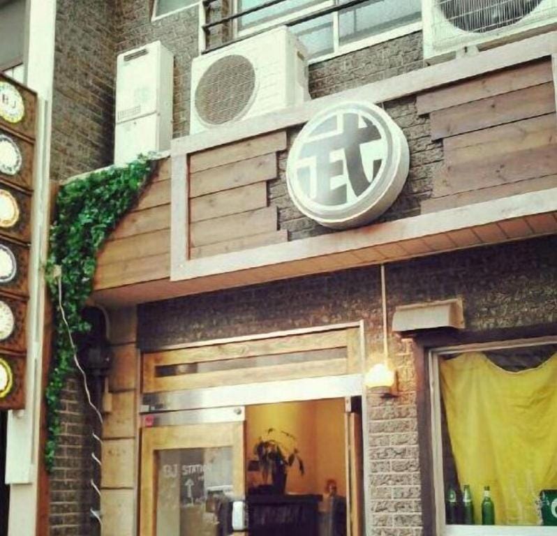 Takamatsu Guest House Bj Station Bed and Breakfast in Japan