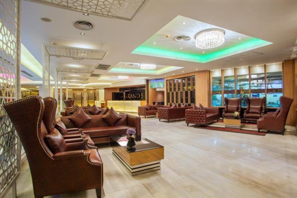 Grand 5 Hotel & Plaza Sukhumvit Bangkok Hotel in Bangkok