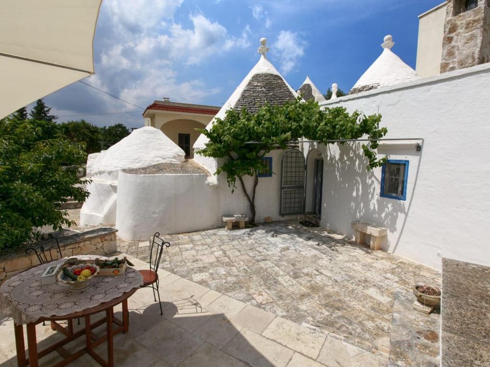 Trullo Il Tesoro Vacation rental in Province of Taranto