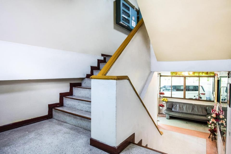 Gedkanok Apartment Hotel in Bangkok