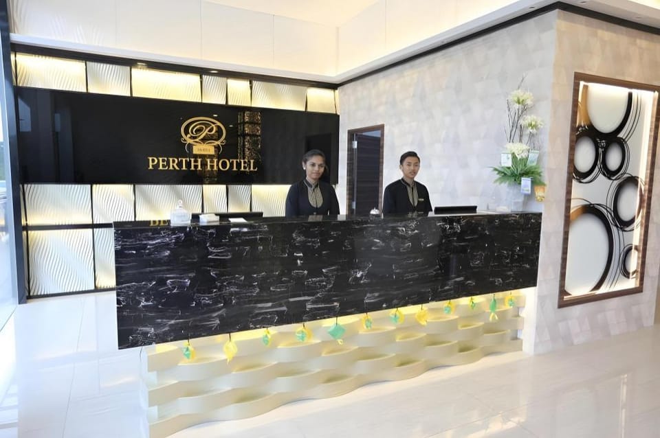 SEM9 Senai "Formerly Known As Perth Hotel" Hotel in Johor
