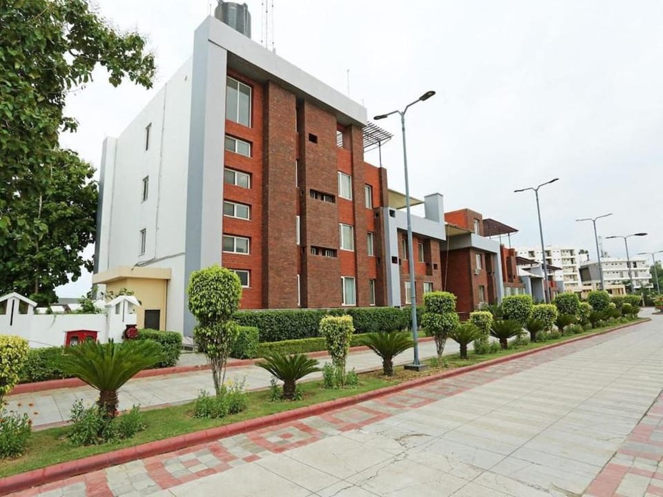 Golden Blossom Imperial Resorts Hotel in Nepal