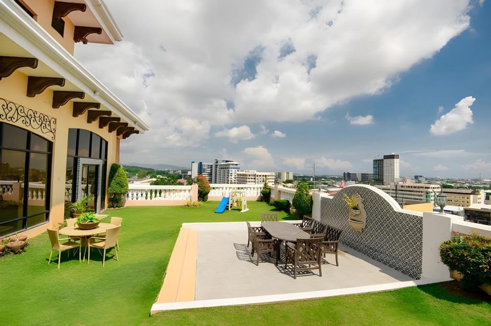 Sta Barbara Residence Hotel Apartment hotel in Cebu City