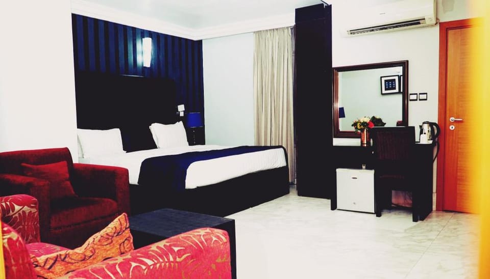 Cromwell Courtyard Hotel Hotel in Lagos