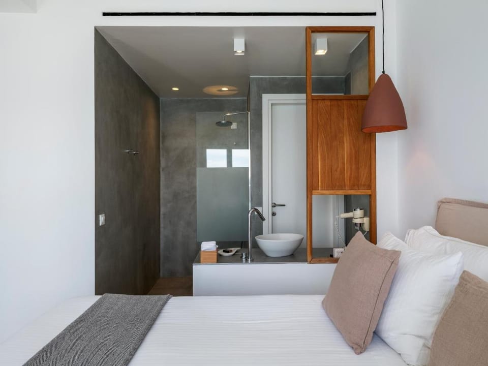 Bluetopia Suites Bed and Breakfast in Mykonos