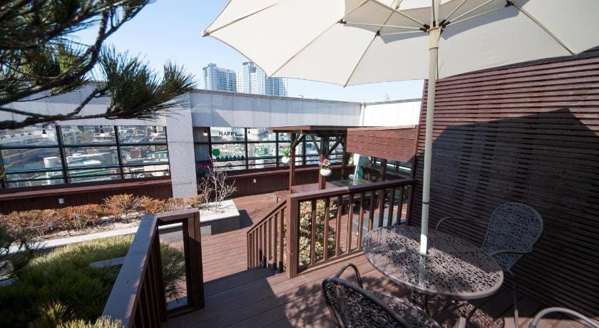 K-Grand Hostel Dongdaemun Bed and Breakfast in Seoul
