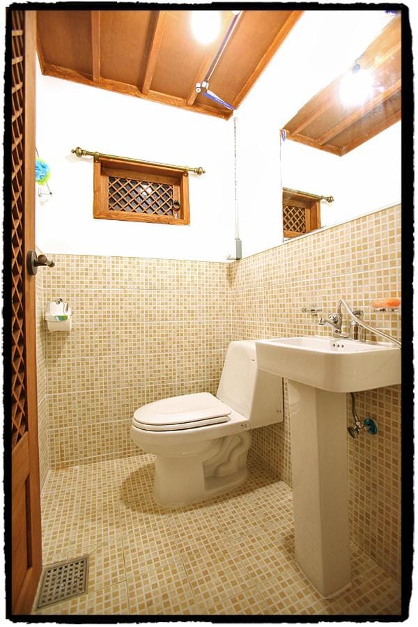 Dowon Guesthouse Bed and Breakfast in South Korea