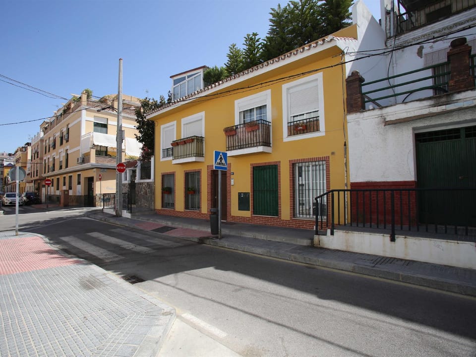 Malaga Lodge Studio Apartment in Malaga