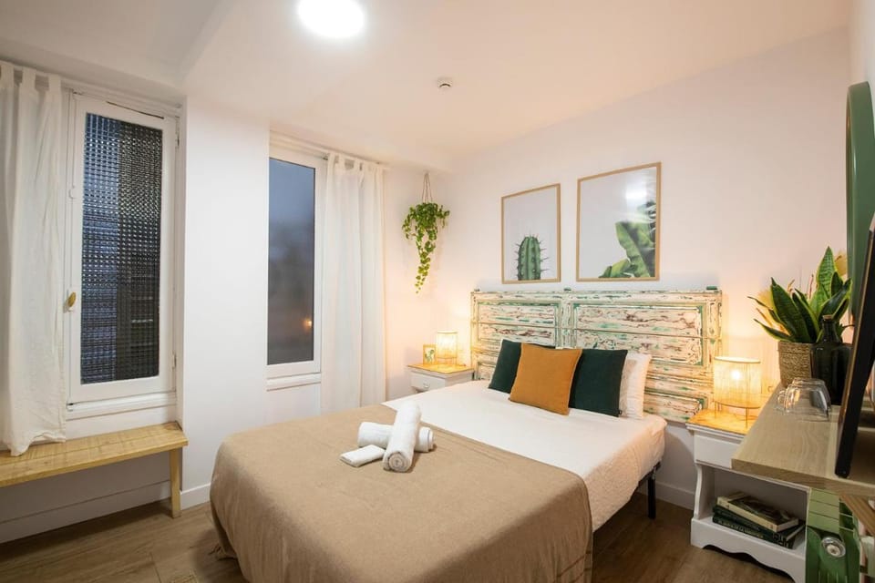 Off Beat Guesthouse - Self-check-in - Sleep Conscious Bed and Breakfast in San Sebastian