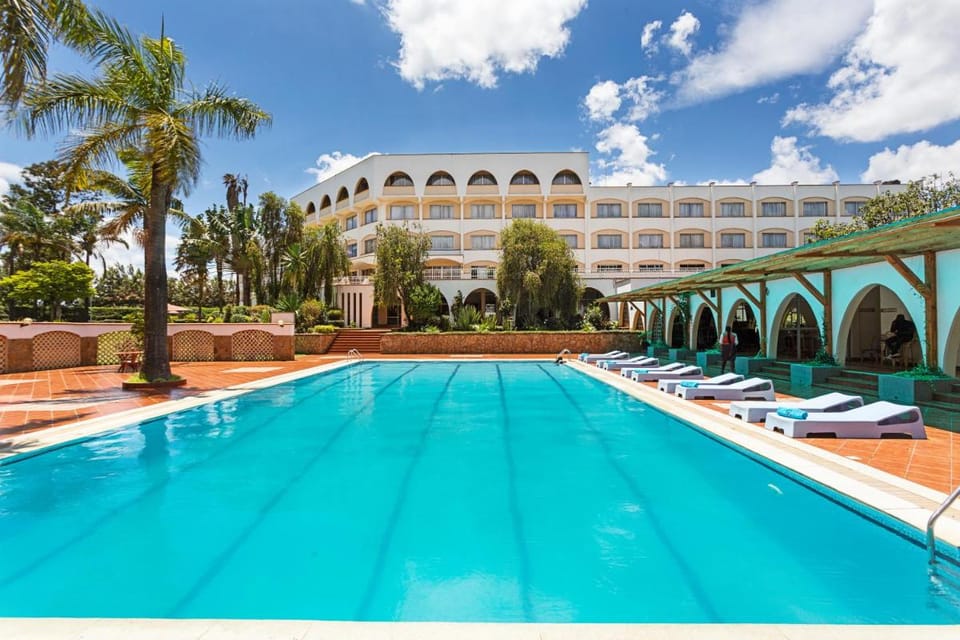 Sirikwa Hotel Hotel in Kenya