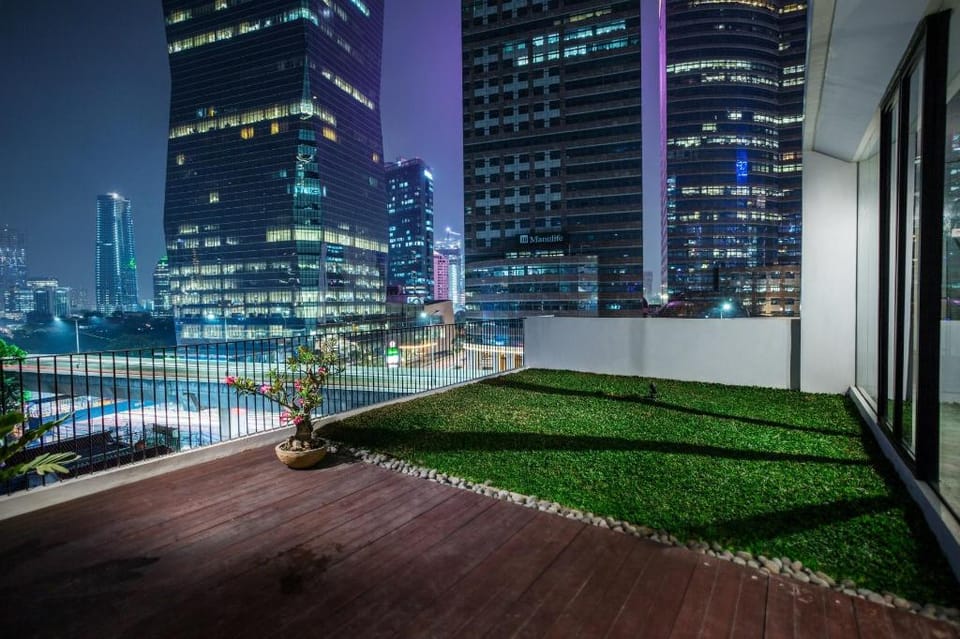 Upscale Suites Hotel in South Jakarta City