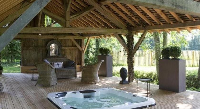 Le Pigeonnier Colbert Vacation rental in Bourgogne-Franche-Comté