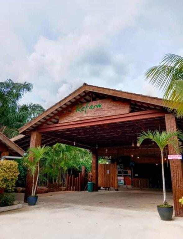 Refarm Farm Stay in Perak