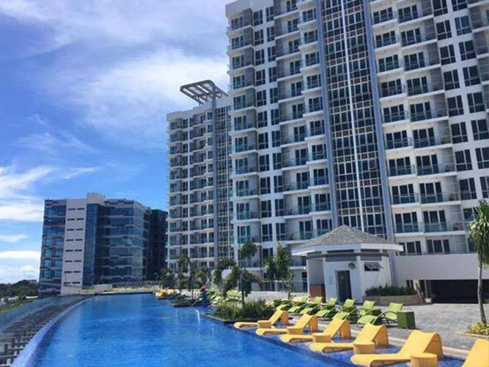 1BR Mactan Newtown Condo Apartment in Lapu-Lapu City