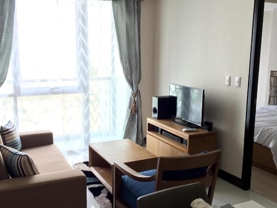 1BR Mactan Newtown Condo Apartment in Lapu-Lapu City