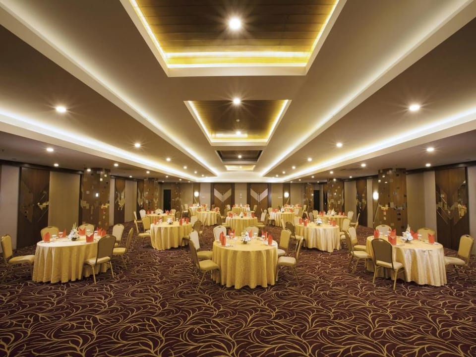 Verse Hotel Cirebon Hotel in West Java