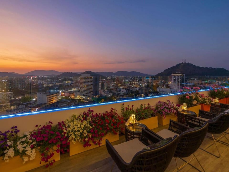 Novotel Phuket Phokeethra Hotel in Wichit
