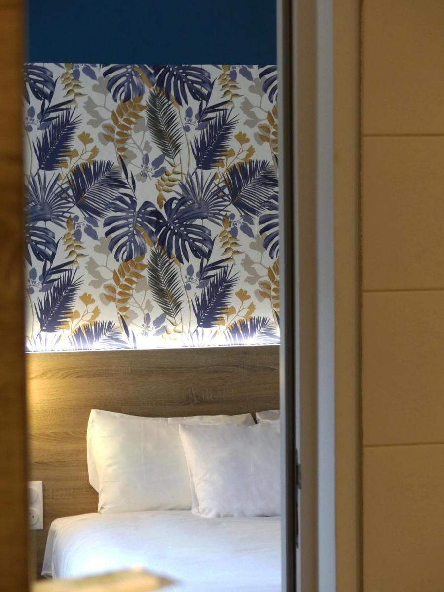 KYRIAD DIRECT TOULON OUEST - La Seyne sur Mer Hotel in La Seyne-sur-Mer