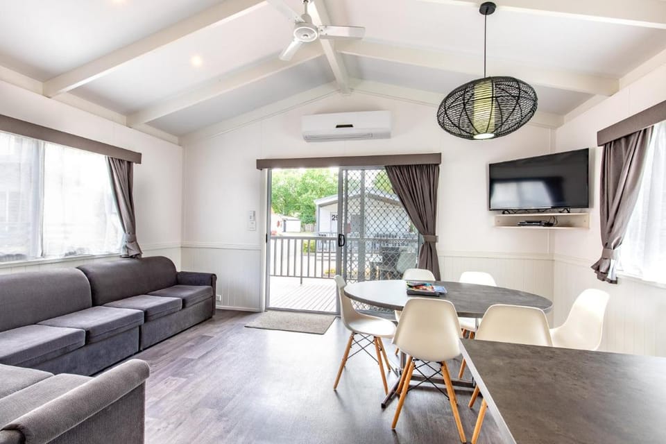 Geelong Holiday Park Campground/ 
RV Resort in Geelong