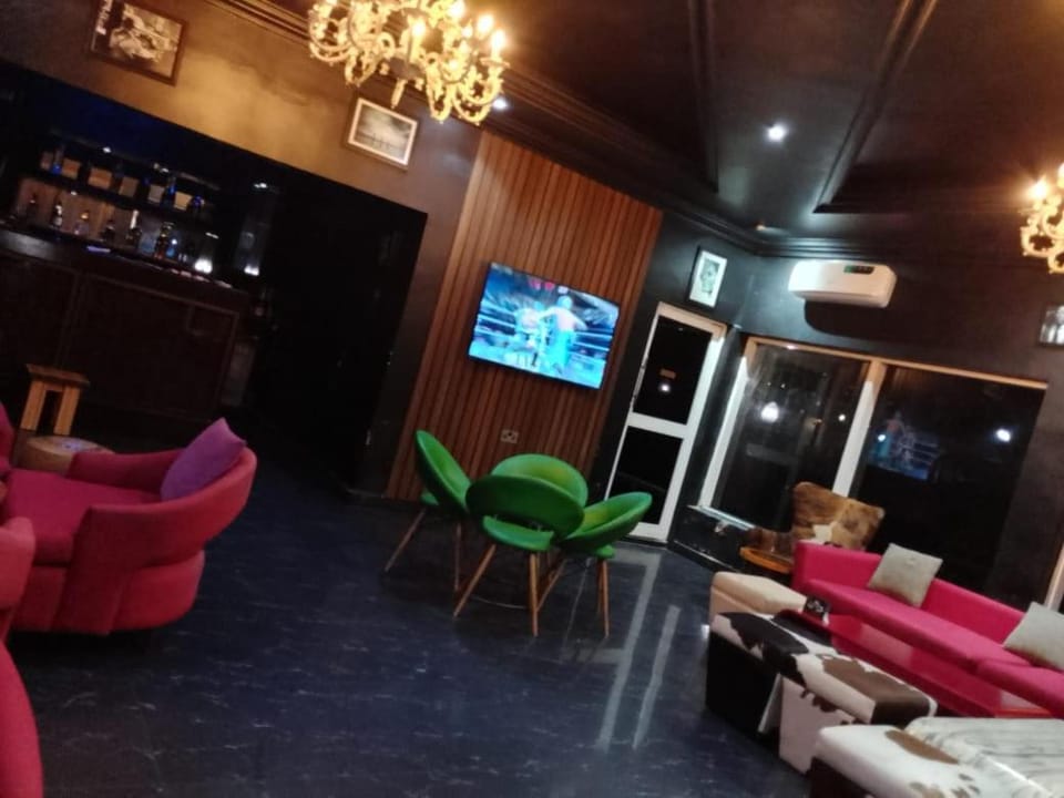 de brit hotel Hotel in Nigeria
