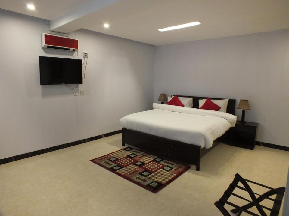 Hummingbird Resort & Executive Suites Apartment in Punjab