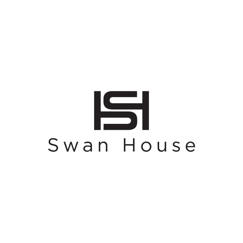 Swan House Bed and Breakfast in Martinborough
