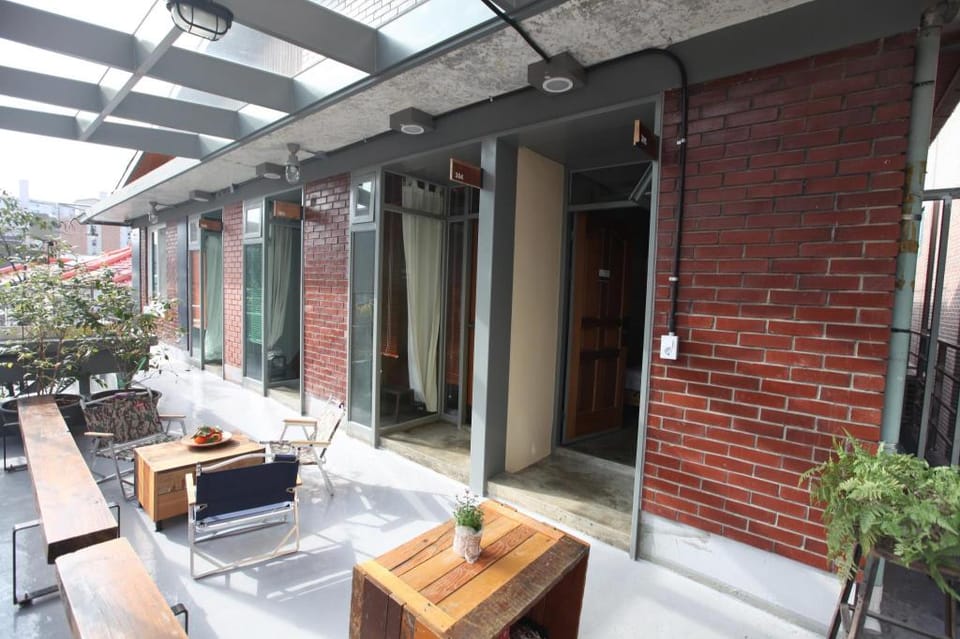 Hongdae Guesthouse Pajamaparty Bed and Breakfast in Seoul