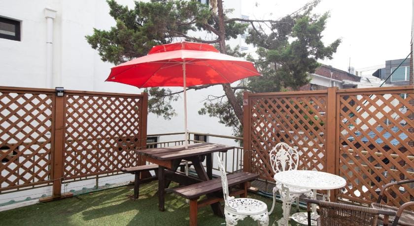 Jeong House Hongdae Bed and Breakfast in Seoul