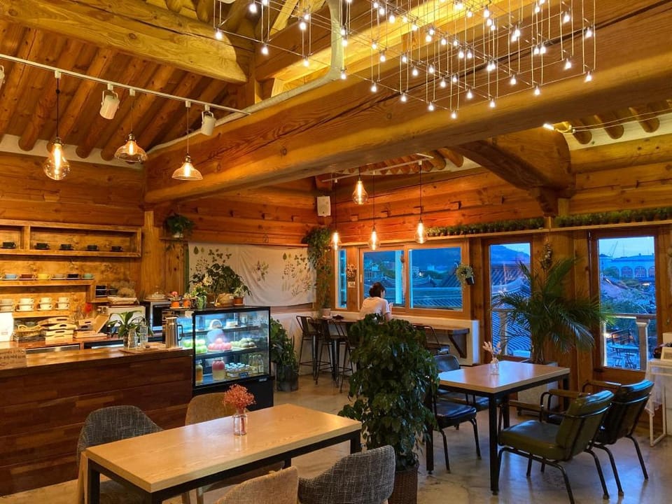 Laon Hanok Gguljam Bed and Breakfast in South Korea