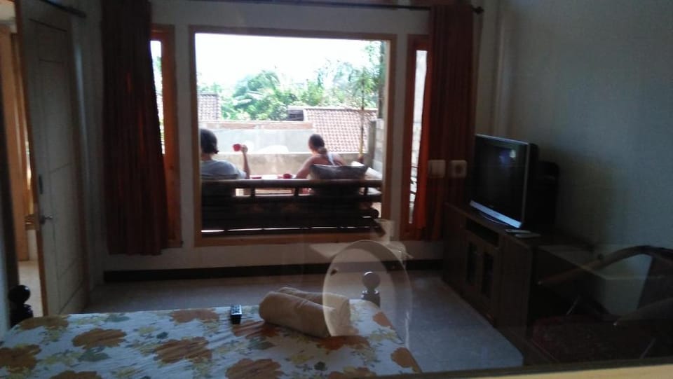 Feelhome Stay 1 Vacation rental in Batu Layar
