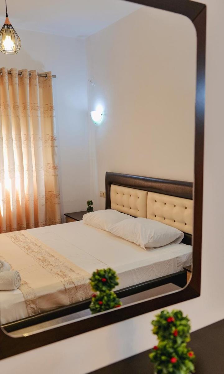 Hotel Eleana & Apartments Apartment in Sarandë