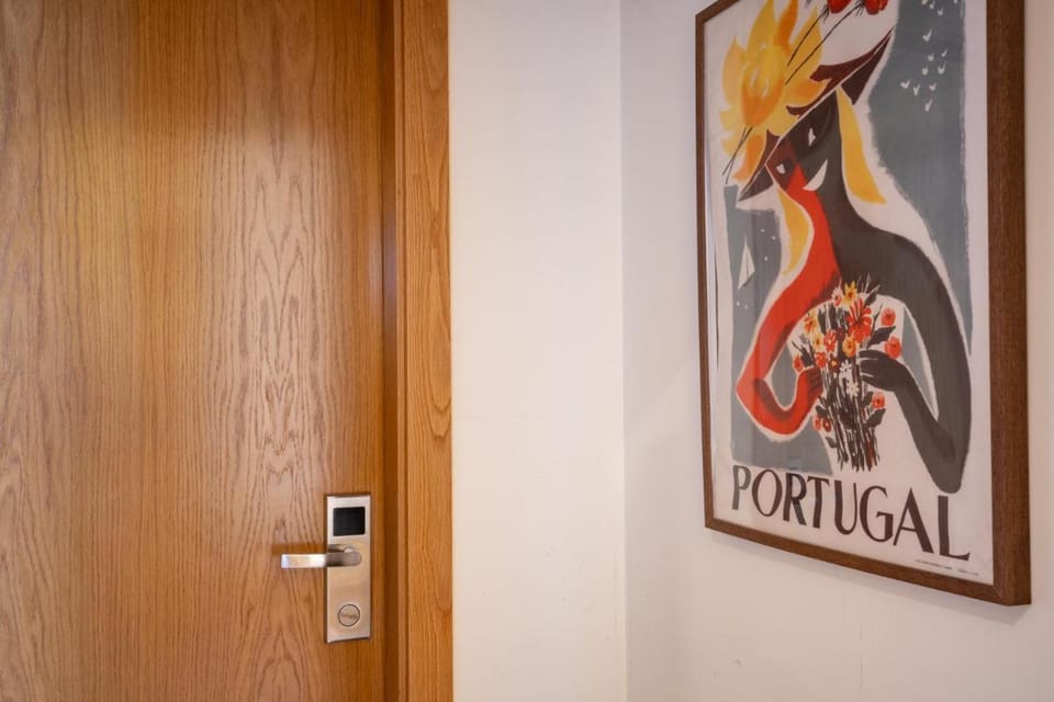 B&B Pensão Avenida Bed and Breakfast in Aveiro District, Portugal