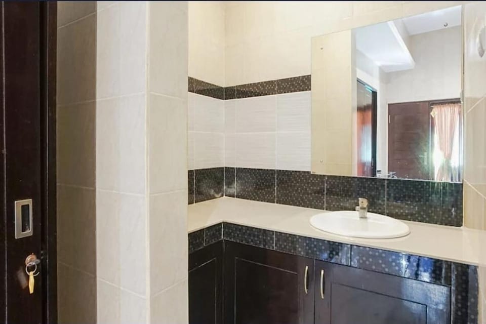 DENAYS GUESTHOUSE JIMBARAN Bed and Breakfast in Kuta