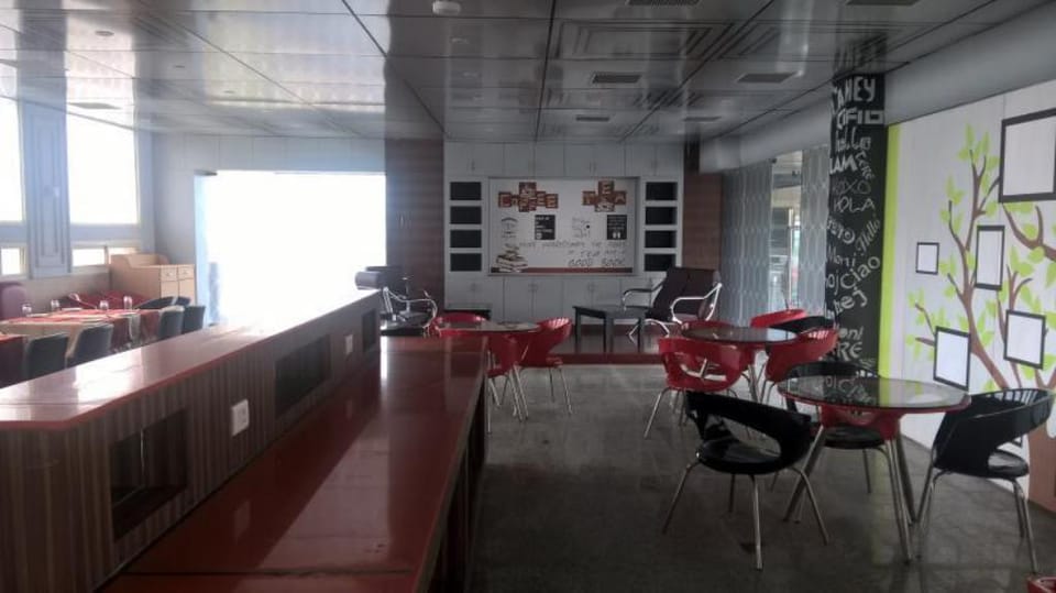 The Revanta Hotel Hotel in Lucknow