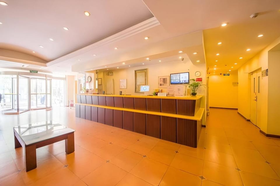 Home Inn Jinan Bayi Overpass Hotel in Shandong